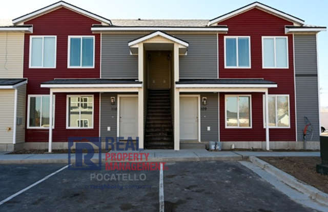 110 W Siphon Rd Bld #11