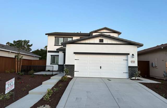 1704 Bullock Dr - Woodland 95776
