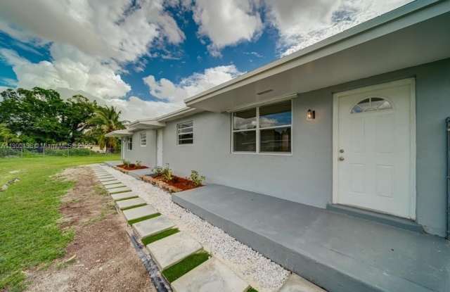 Photo of 5613 SW 27th St