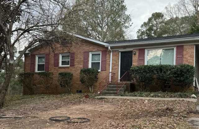 3-bedroom 1.5 bath Ready for Move In. - 1001 Swan Lane, Richland County, SC 29203