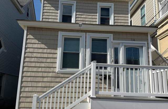 Photo of 14 S Washington Ave