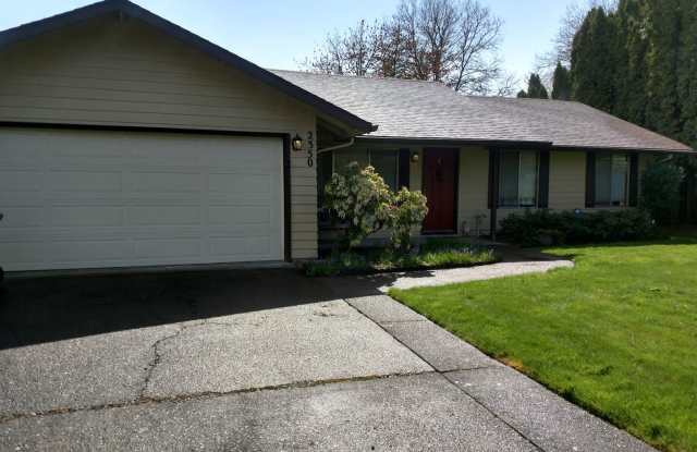 Single Level Home with Beautiful Yard in NW Corvallis - 2350 Northwest Green Circle, Corvallis, OR 97330