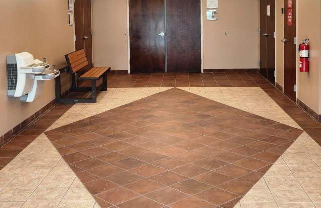 6550 MERCANTILE Drive E unit: 105