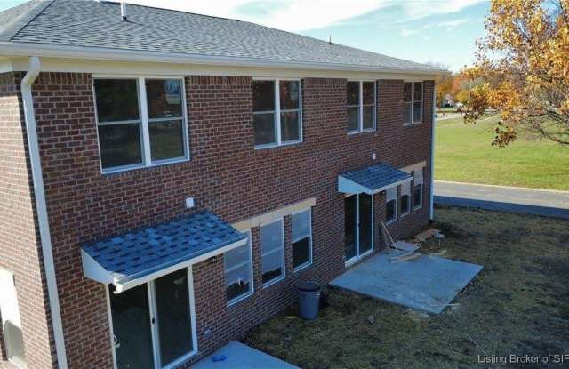 2020 North Greentree Boulevard