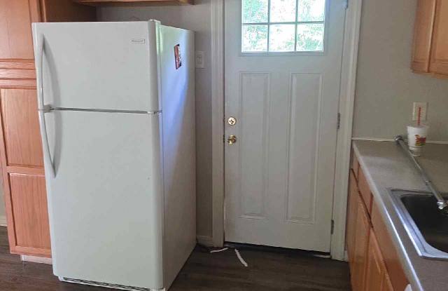 111 East Hilly Avenue