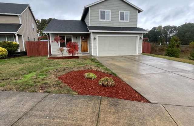 ** MOVE IN SPECIAL** 4 Bedroom House in Jefferson!