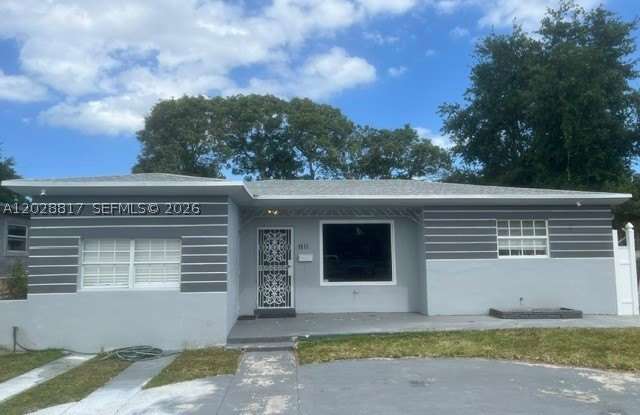 5831 NW 9th Ave