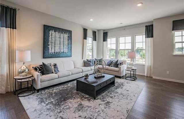Room in 3 Bedroom Townhome at Ainslie Downs St