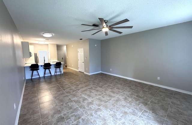 2703 Bay Club Dr