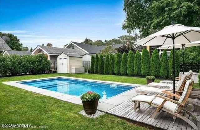 Photo of 2123 Edgewood Place