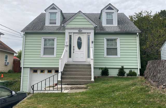 Photo of 7 Woods Place