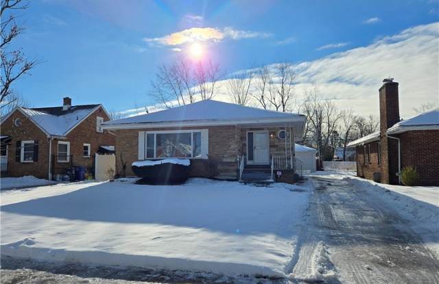 Photo of 39 Lennox Avenue