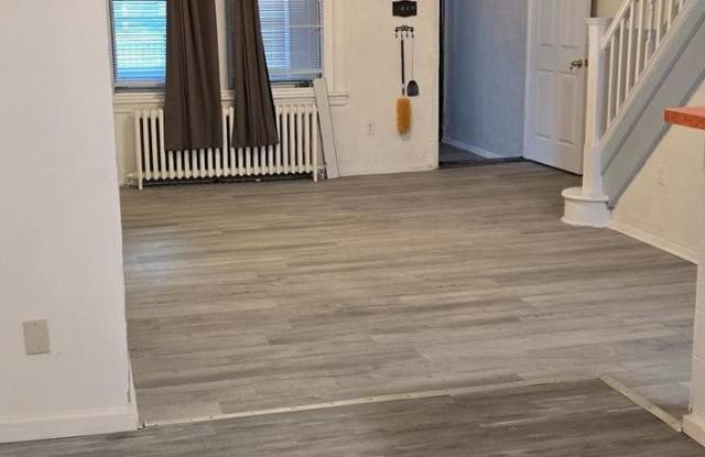 Photo of 1139 S PEACH Street