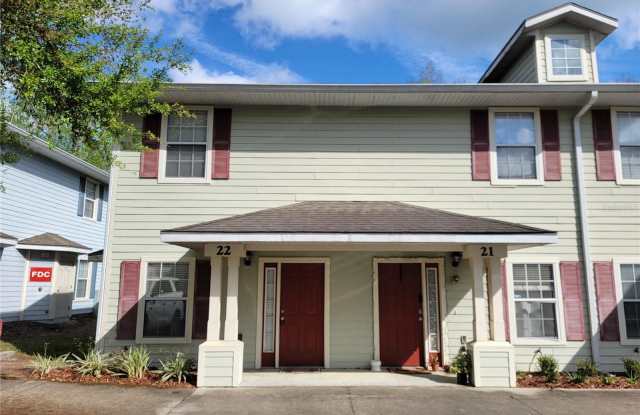 2934 SW 35TH PLACE