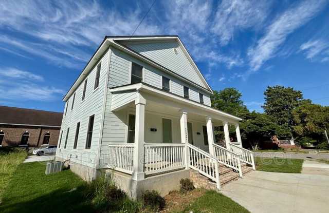 112 Telfair Street, unit B