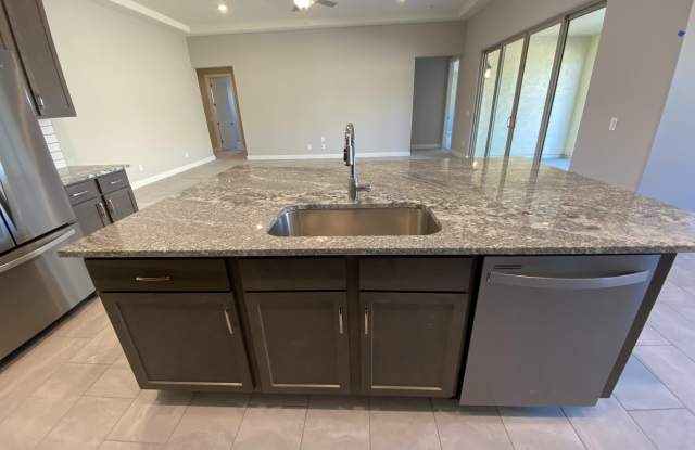 18408 W MOUNTAIN SKY Avenue