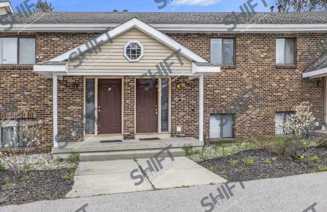 7984 Green Meadow Ct Apt 4