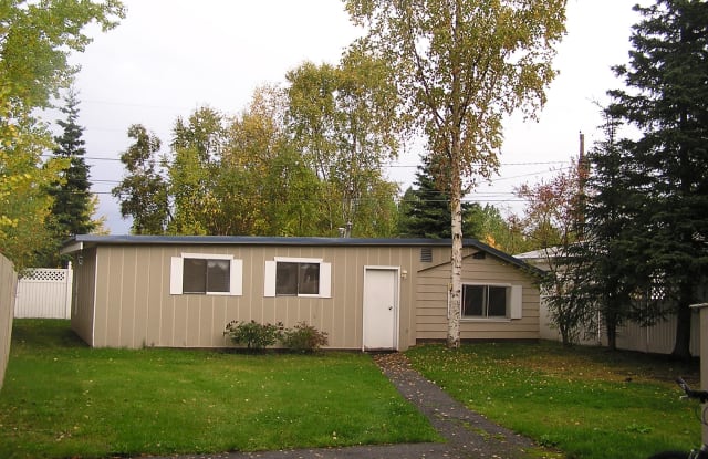 1819 Rogers Park Ct - 1819 Rogers Park Court, Anchorage, AK 99508