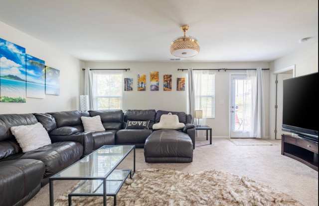 Photo of Room in 6 Bedroom Home at Skipjack Ln