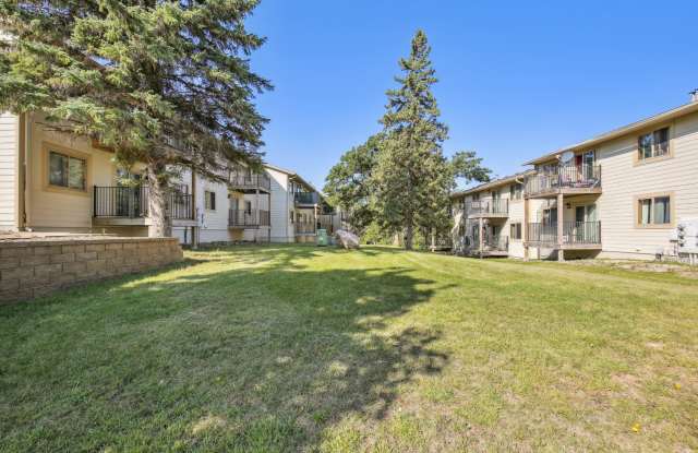 13336 Parkwood Dr # 220