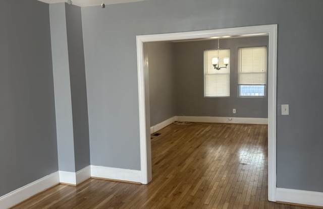 552 East 38th Street