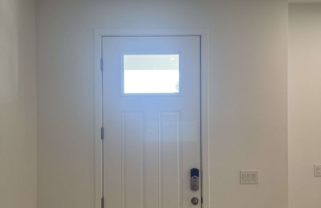 New 3-Bed 2.5-Bath Home For Rent in Groveland!