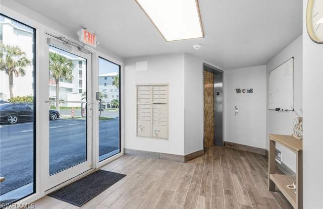 4531 Bay Beach Lane unit: 231