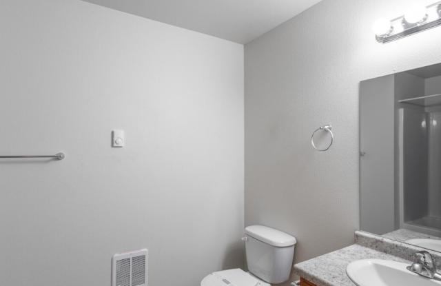 109-213 SW 7th St Unit D12