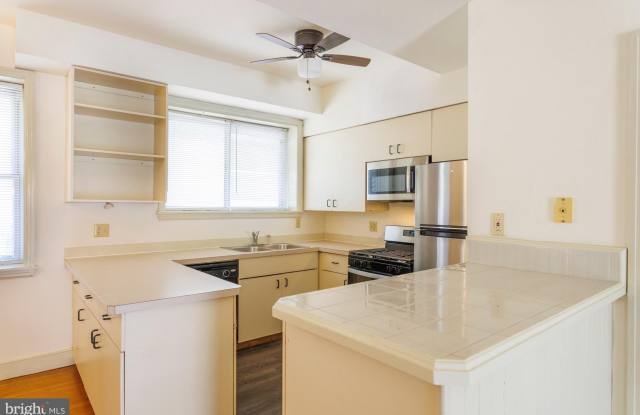 Photo of Overbrook Court Apartments