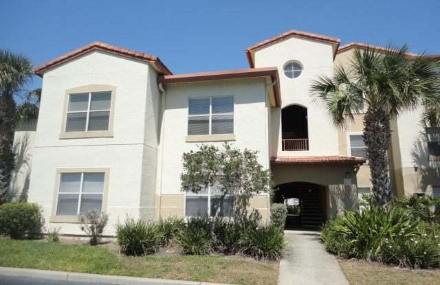 MOVE IN SPECIAL! Upgraded 3BR/2BA Altamonte Springs Condo with Wood Flooring and Den! - 824 Camargo Way, Altamonte Springs, FL 32714