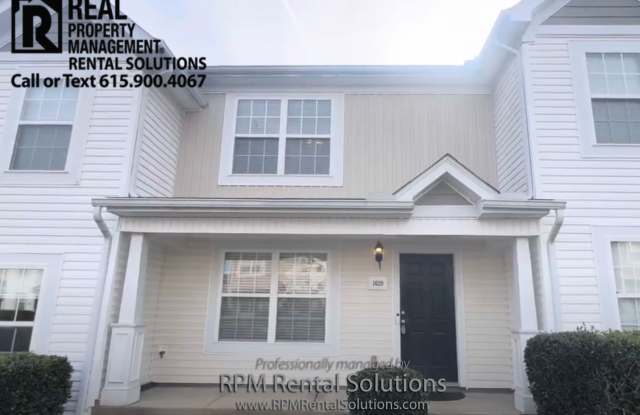 Adorable 2 BR/2.5BA LaVergne townhome, laundry hookups! - 1020 Arlene Drive, La Vergne, TN 37086