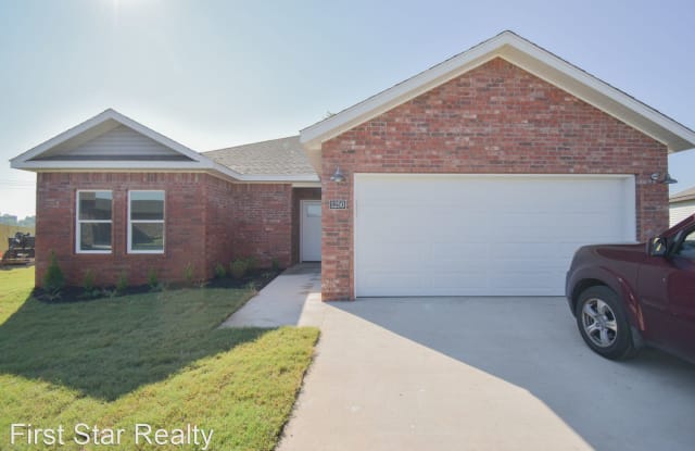 1250 Crescent St - 1250 Crescent St, Bentonville, AR 72713