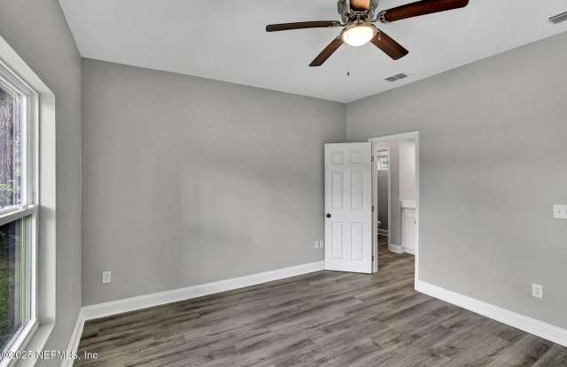 944 Alderside Street