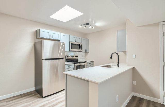 Photo of Rise on McClintock