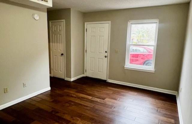 154 Villa Court Unit D