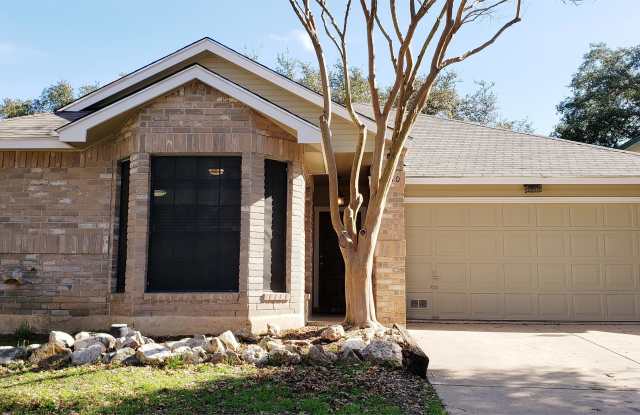 9210 Fishers Hill San Antonio, TX 78240