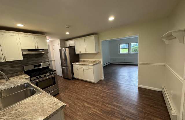 Photo of 1145 Glen Road unit: B
