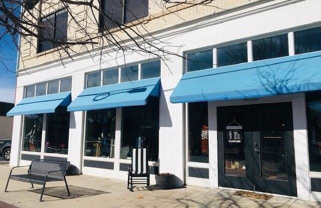 Photo of 100 N Travis Street