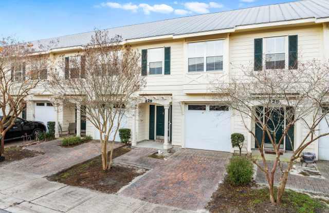 229 Mattie M Kelly Boulevard