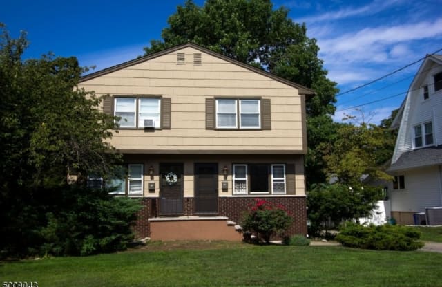 17 Gould Pl - 17 Gould Pl, Caldwell, NJ 07006