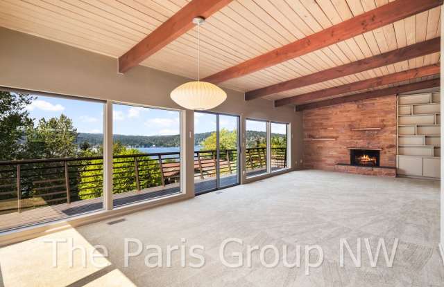 Photo of Extraordinary 4BR, 4200sf Mid Century Water View Home with Amazing Outdoor Spaces