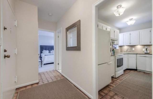 2310 Ashmead Place NW #301Apt. #301