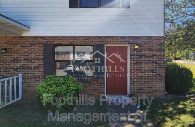 Photo of 108 Woodland Dr