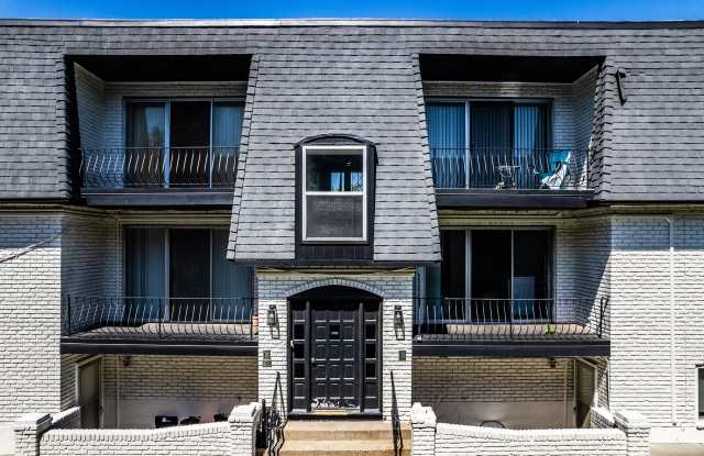 Waldo Plaza Apartments