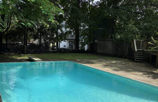 1 Clover Hill Drive