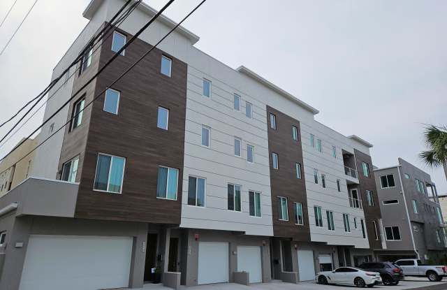 372 6th Street South - 1
