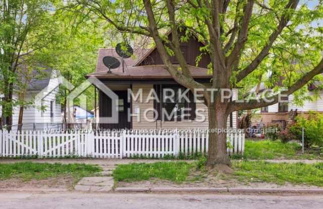 Photo of 1445 5th Ave