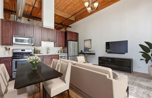 215 North Aberdeen Street