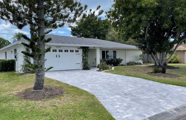 5410 CREEPING HAMMOCK DRIVE