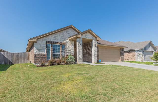 810 Earp Dr, Killeen, TX